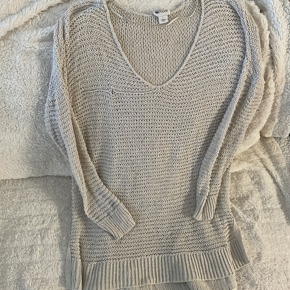Sheer top from JCPENNEY size L. - Picture 4 of 4